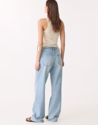 Stradivarius Petite d92 straight wide-leg jeans in light blue